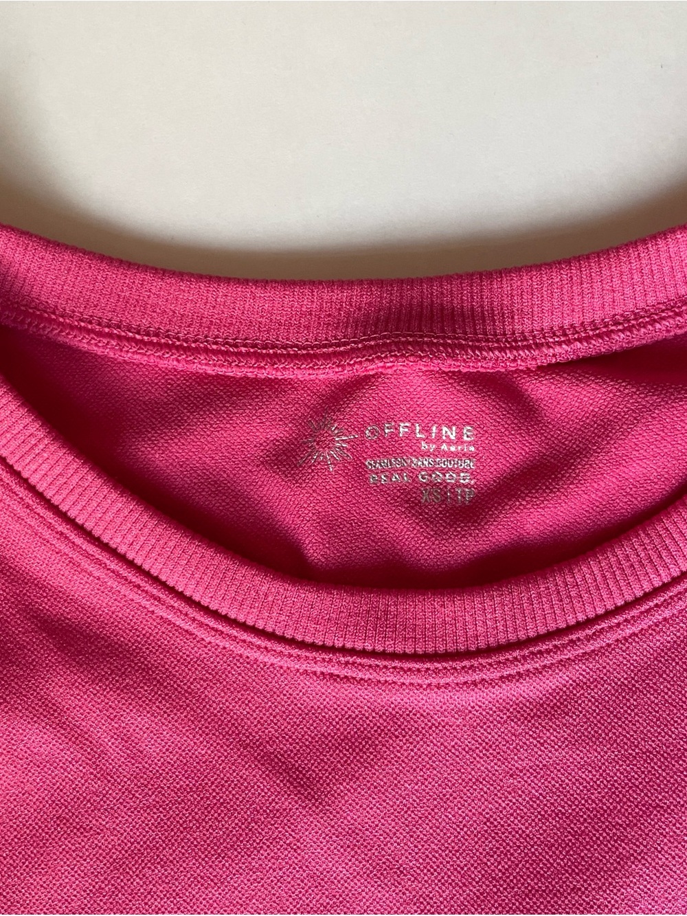 aerie Offline Hot Pink Set Flared Leggings and Cropped Top - Picture 2 of 10